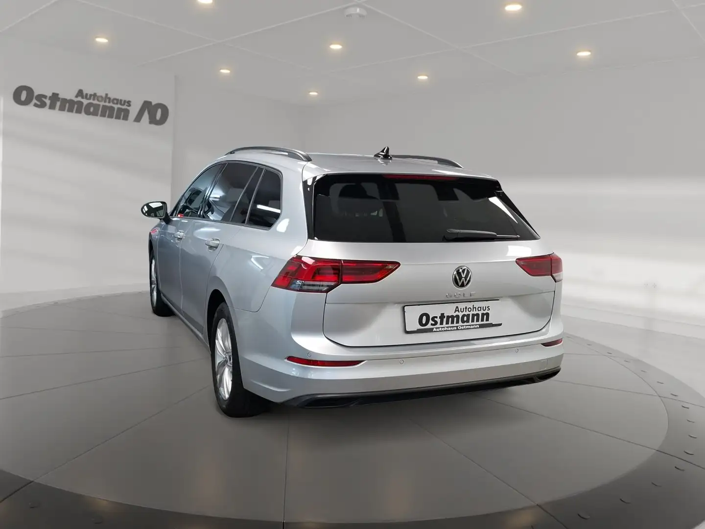 Volkswagen Golf Variant Golf VIII Variant 2.0 TDI Life Navi CarPlay SHZ Silber - 2