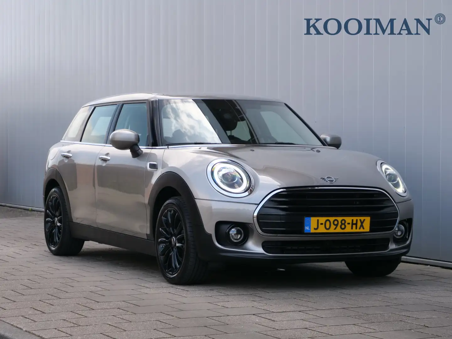 MINI One Clubman Mini 1.5 102pk Business Edition Navigatie / Parkee Gris - 1
