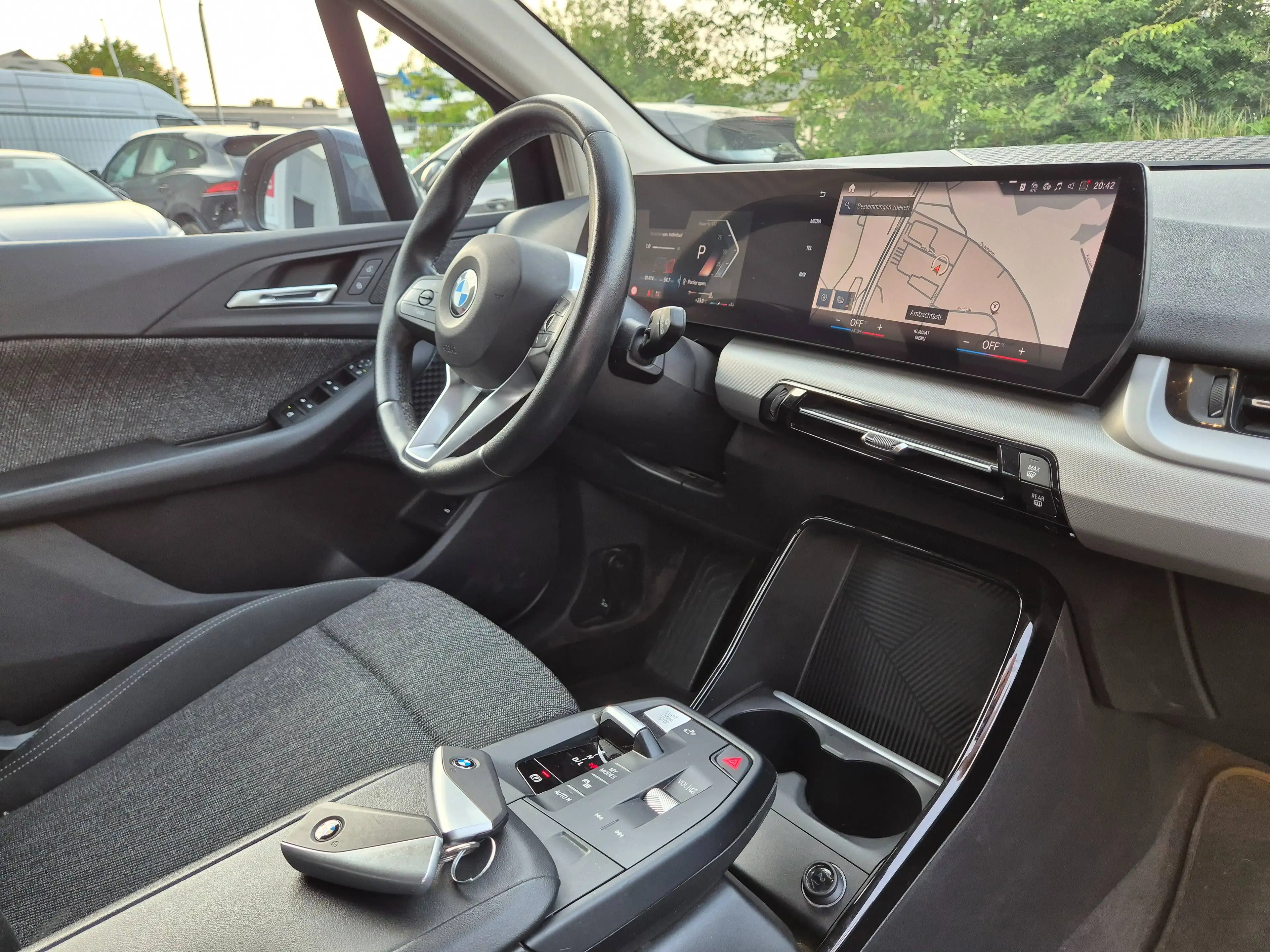 BMW 218 Active Tourer 218iA // 81.414 KM !! 2024 !! — photo 14