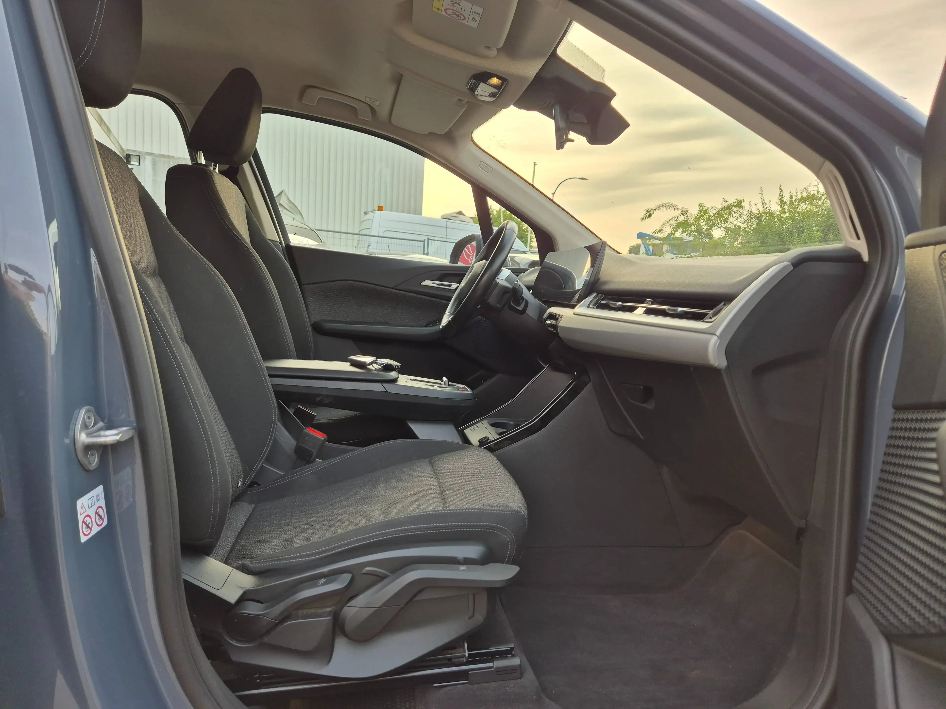 BMW 218 Active Tourer 218iA // 81.414 KM !! 2024 !! — photo 13