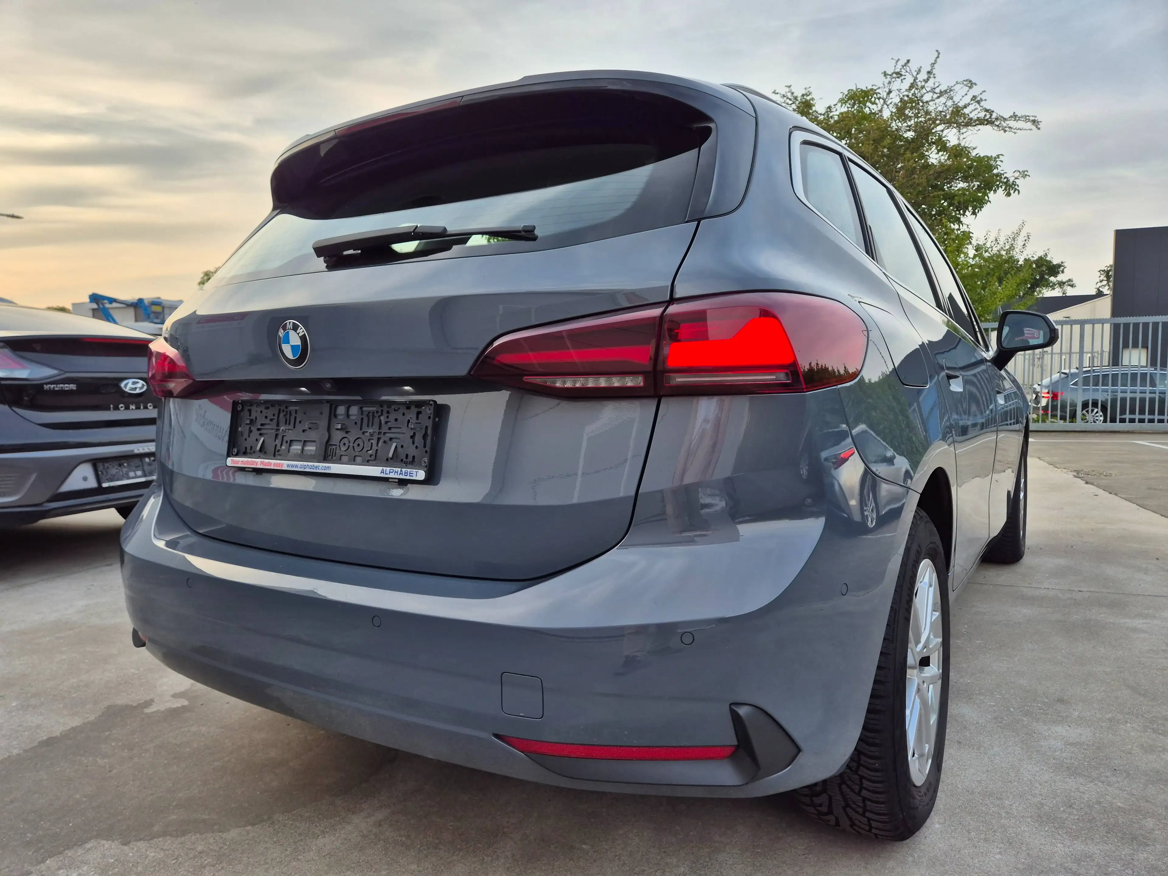 BMW 218 Active Tourer 218iA // 81.414 KM !! 2024 !! — photo 10