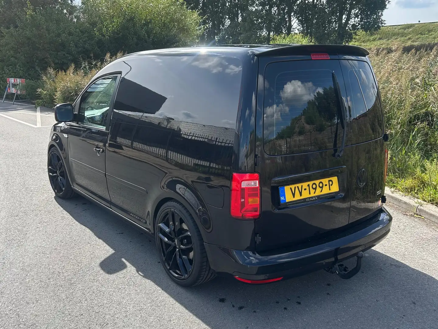 Volkswagen Caddy Caddy 2.0 TDI L1H1 BMT Com Zwart - 2