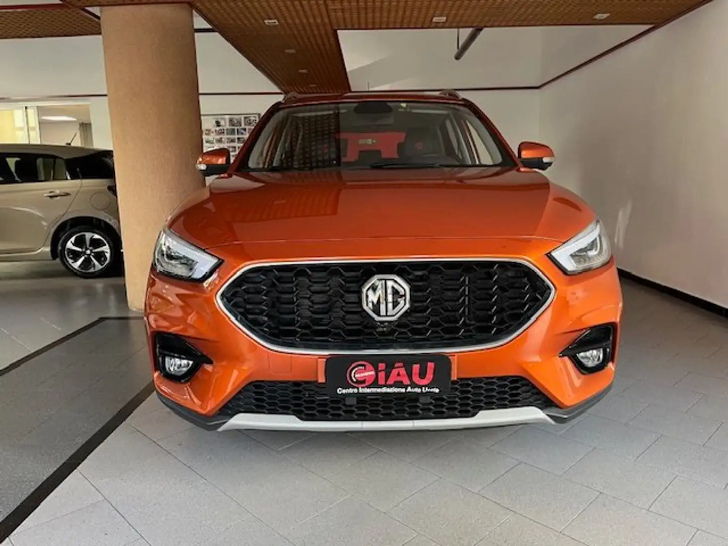 MG ZS 1.5 Luxury Arancione - 2