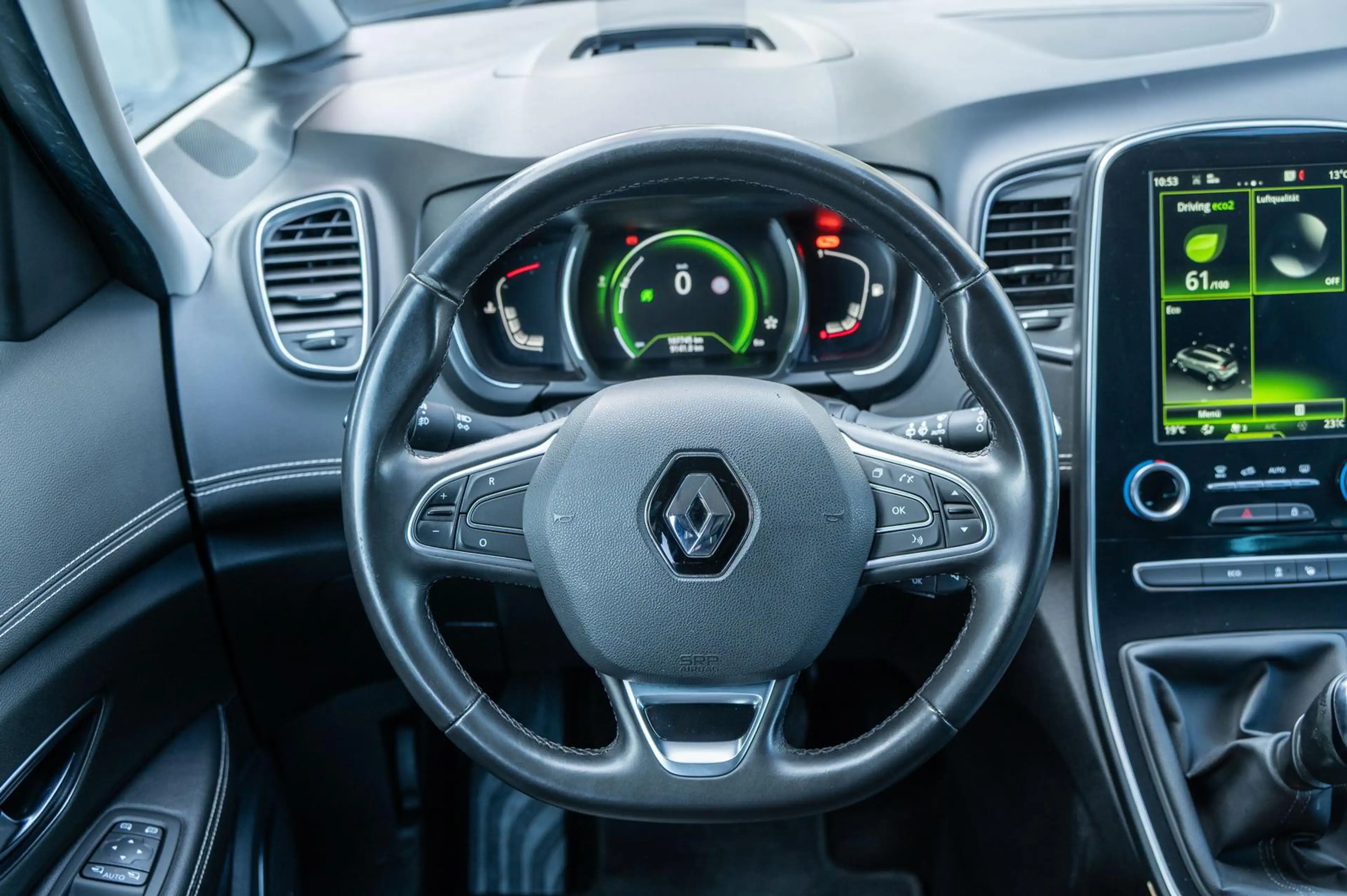Renault Scenic Grand BOSE Edition 1.2 TCE Energy Metalli — photo 8