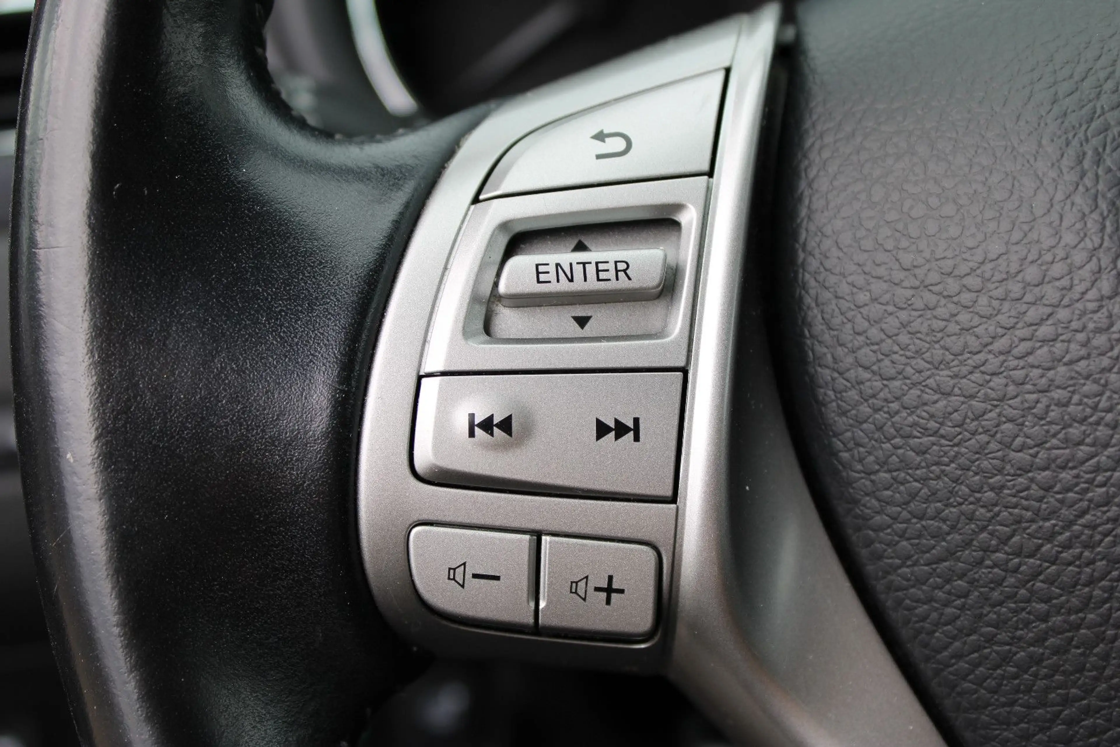Nissan Pulsar N-Tec — photo 15
