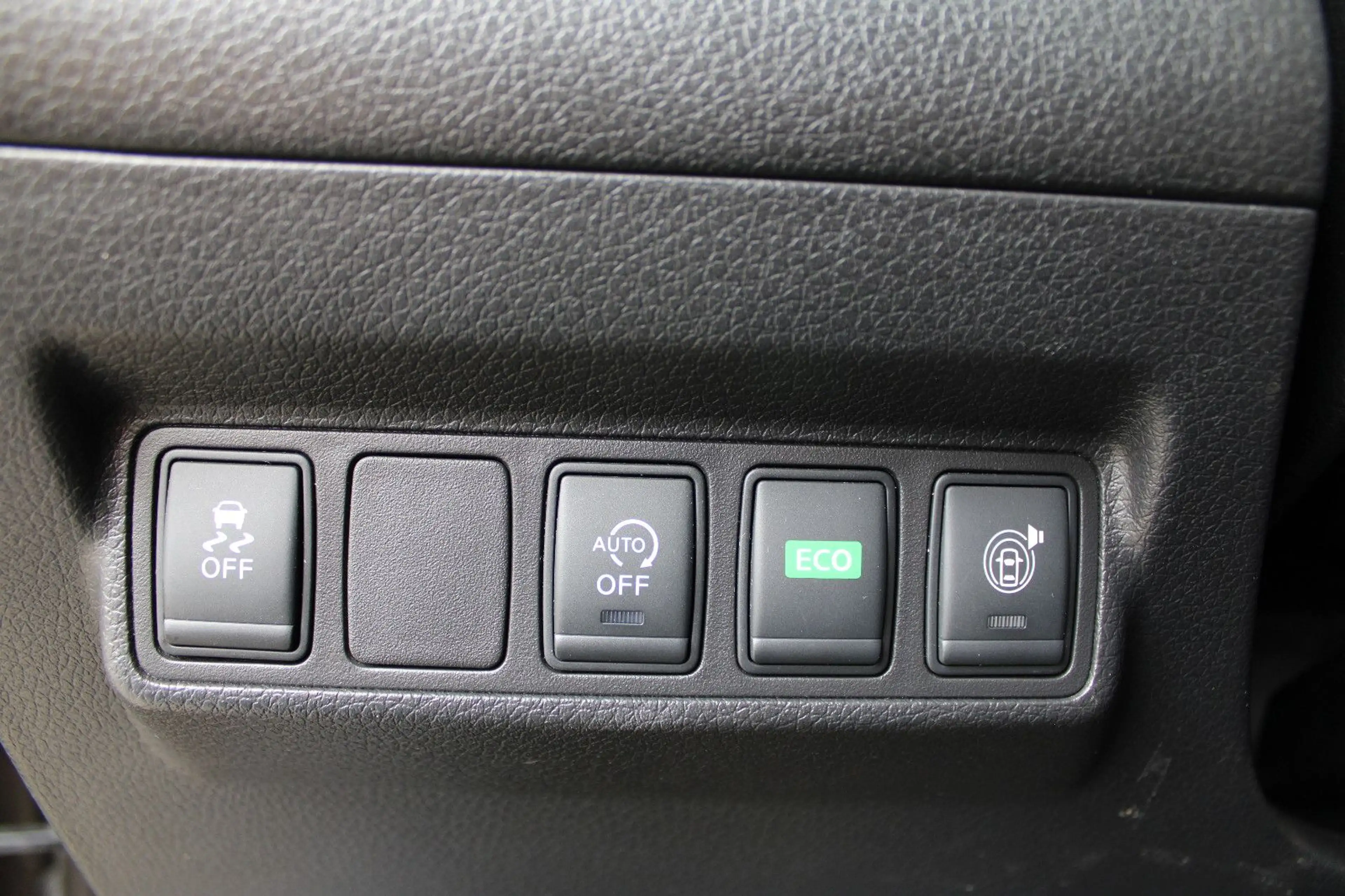 Nissan Pulsar N-Tec — photo 13