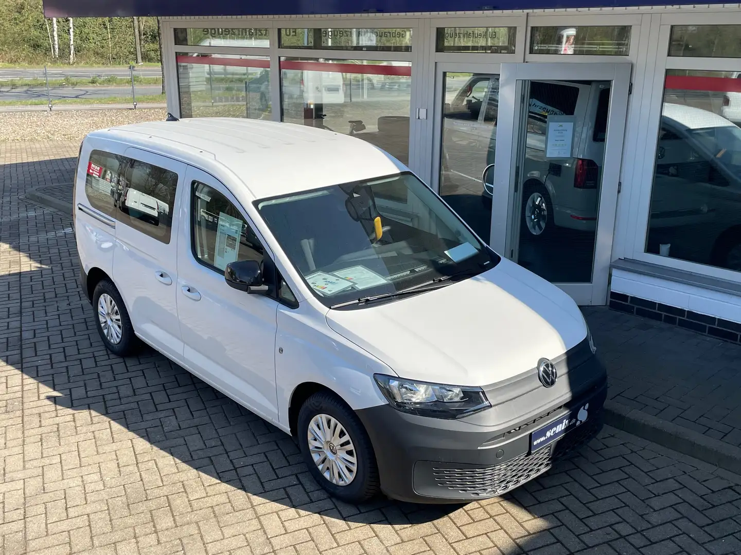 Volkswagen Caddy KR 2.0 TDi AC AHK-V 4Season App 5-Sitzer TECH-Pack Weiß - 1