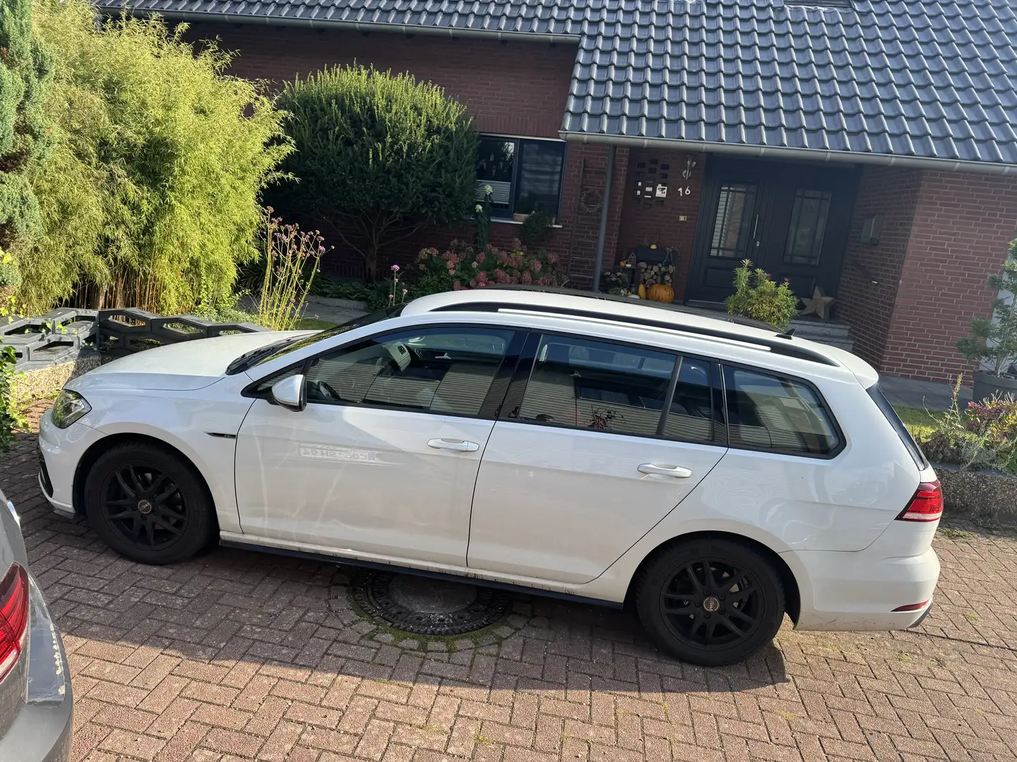 Volkswagen Golf R R-Line - 2