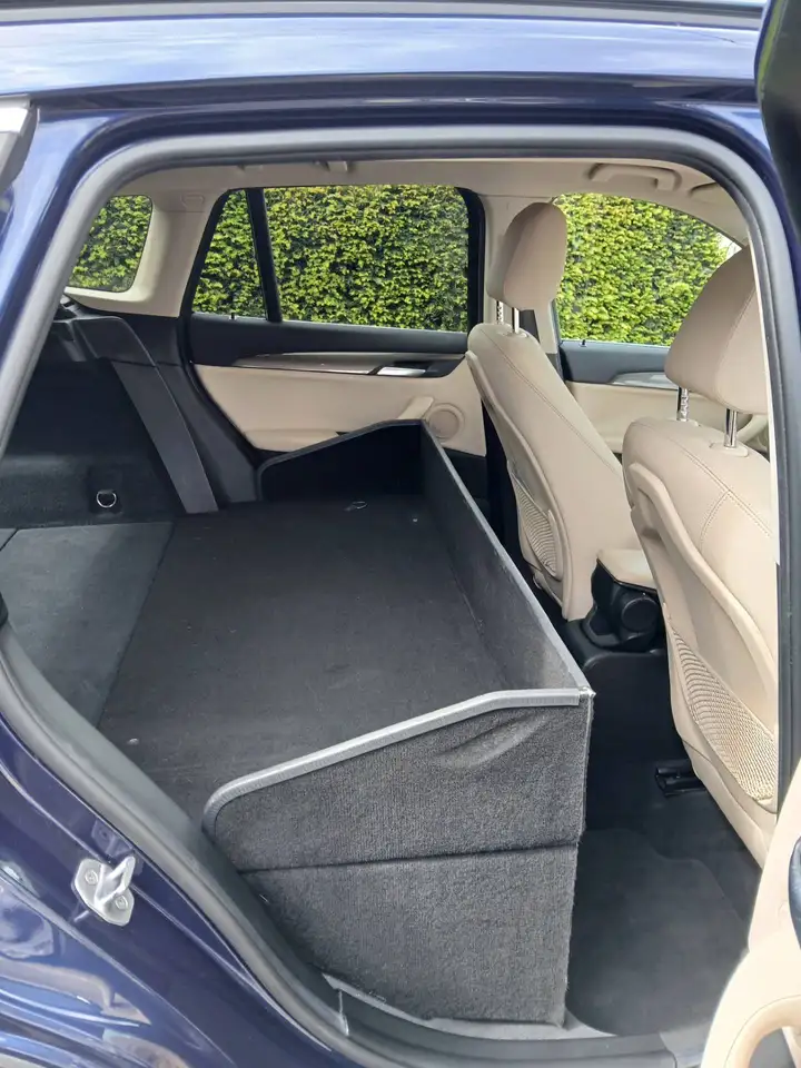BMW X1 X1 2.0iAS xDrive20 limited lichte vracht — foto 8