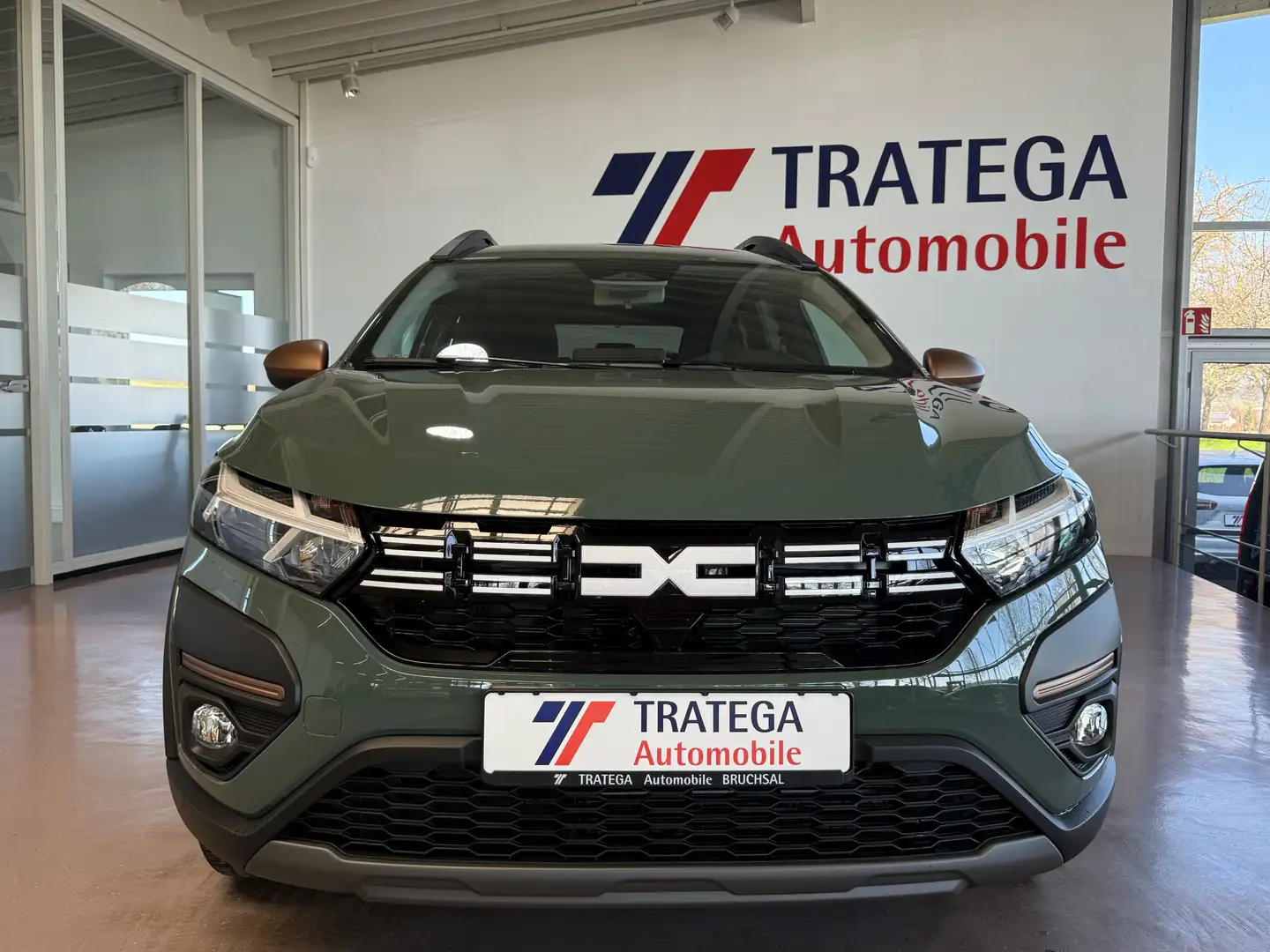Dacia Jogger Hybrid 140 Autom Extreme 7-Sitzer Navi Grün - 2