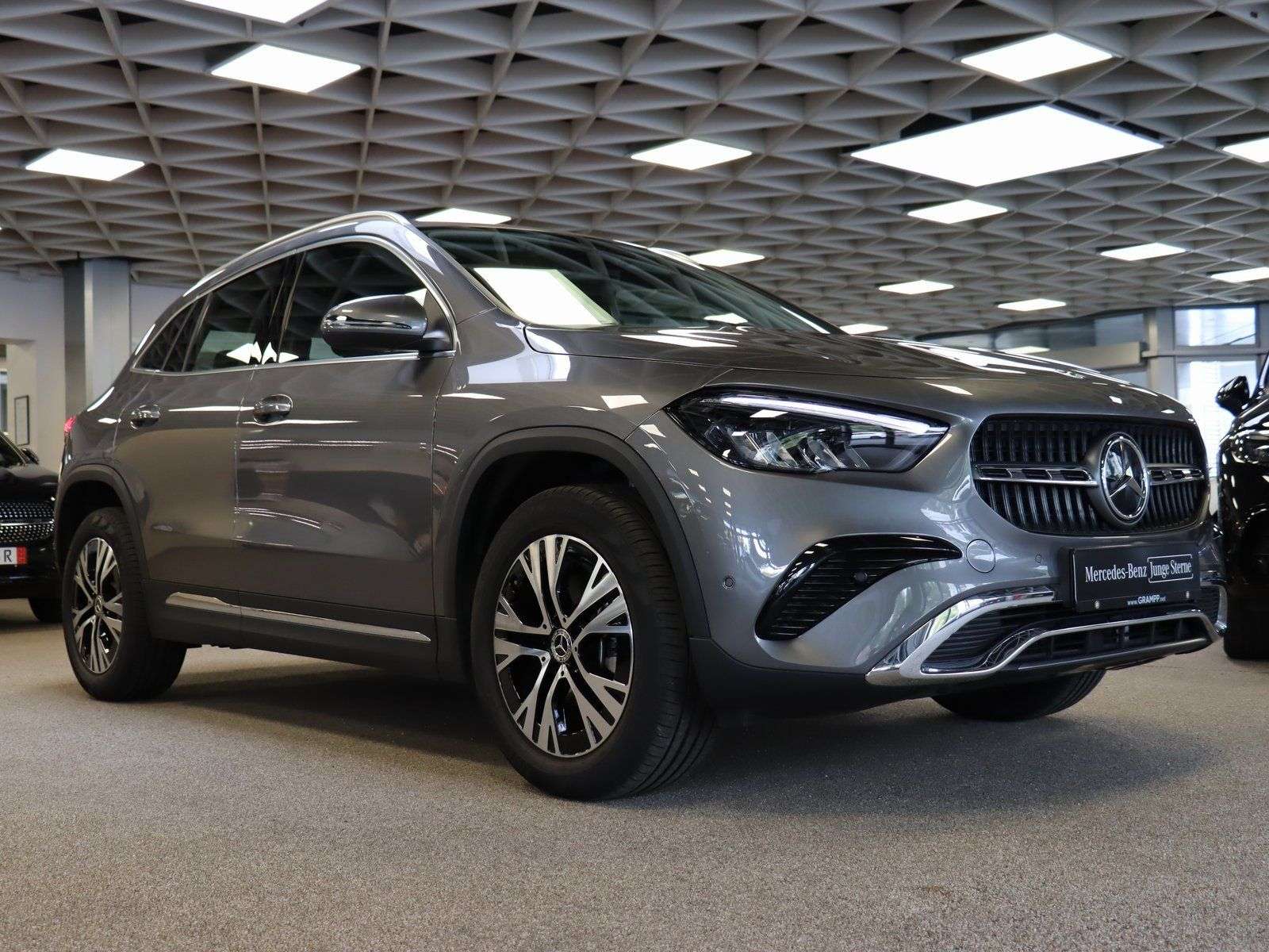 Mercedes-Benz GLA 180