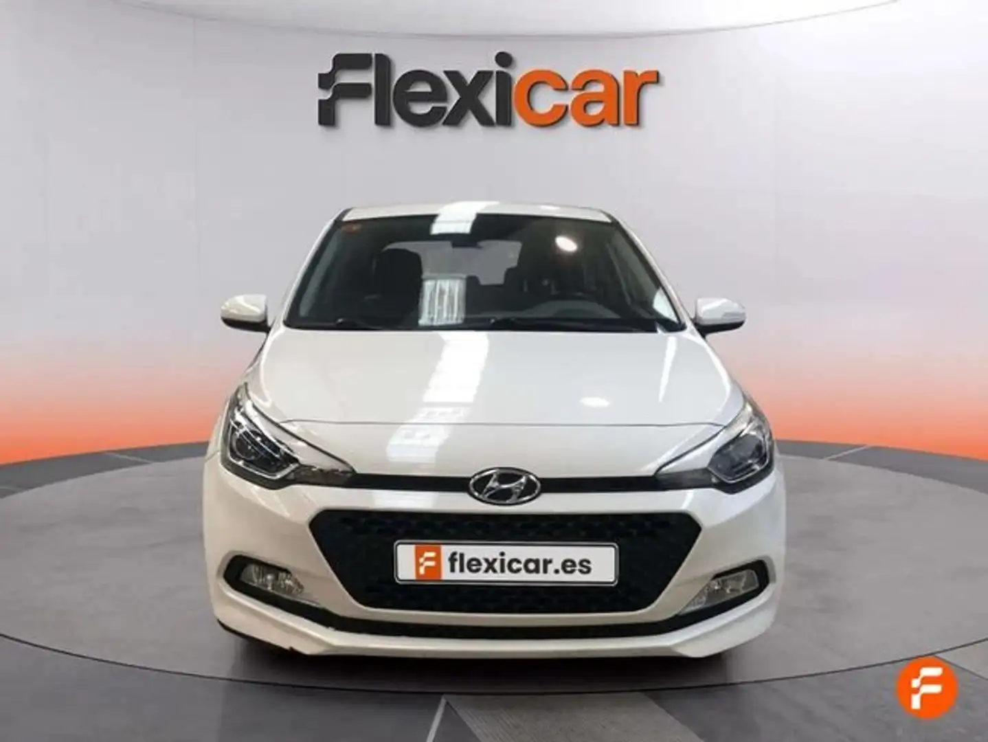 Hyundai i20 1.2 Elegant Blanc - 2