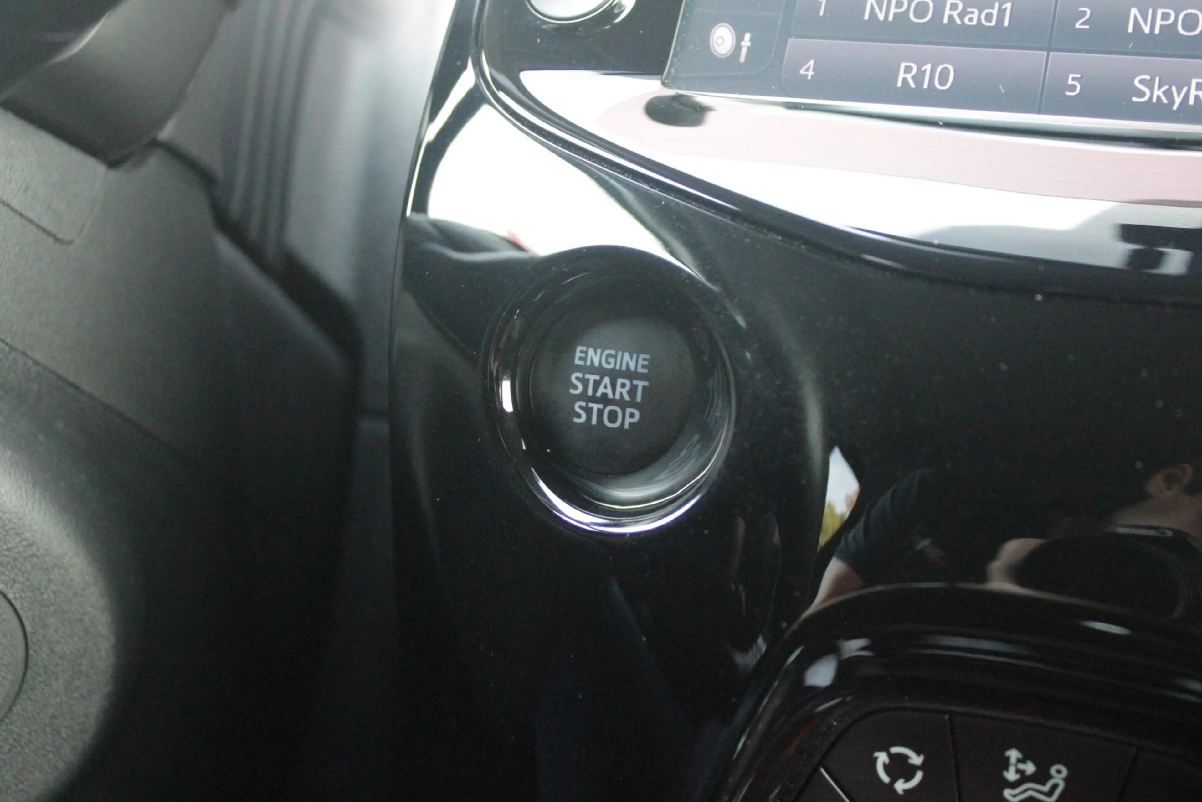 Peugeot 108 1.0 e-VTi ALLURE TOP! | CLIMATE CONTROL | ACHTERUI — photo 35