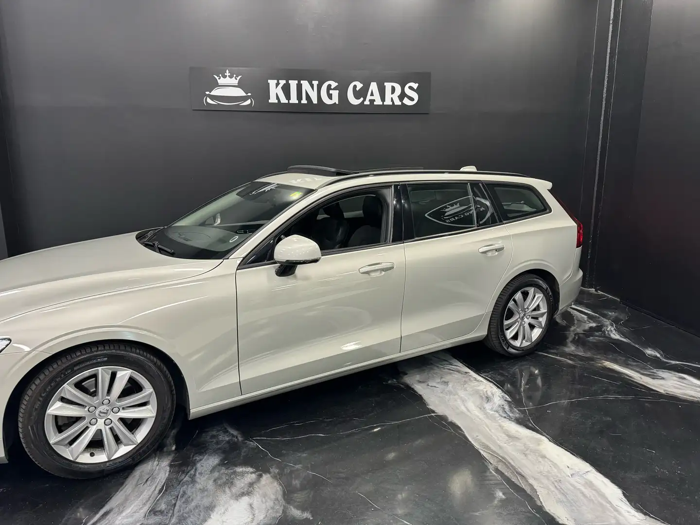 Volvo V60 2.0 d4 Dynamic Edition geartronic Gris - 2