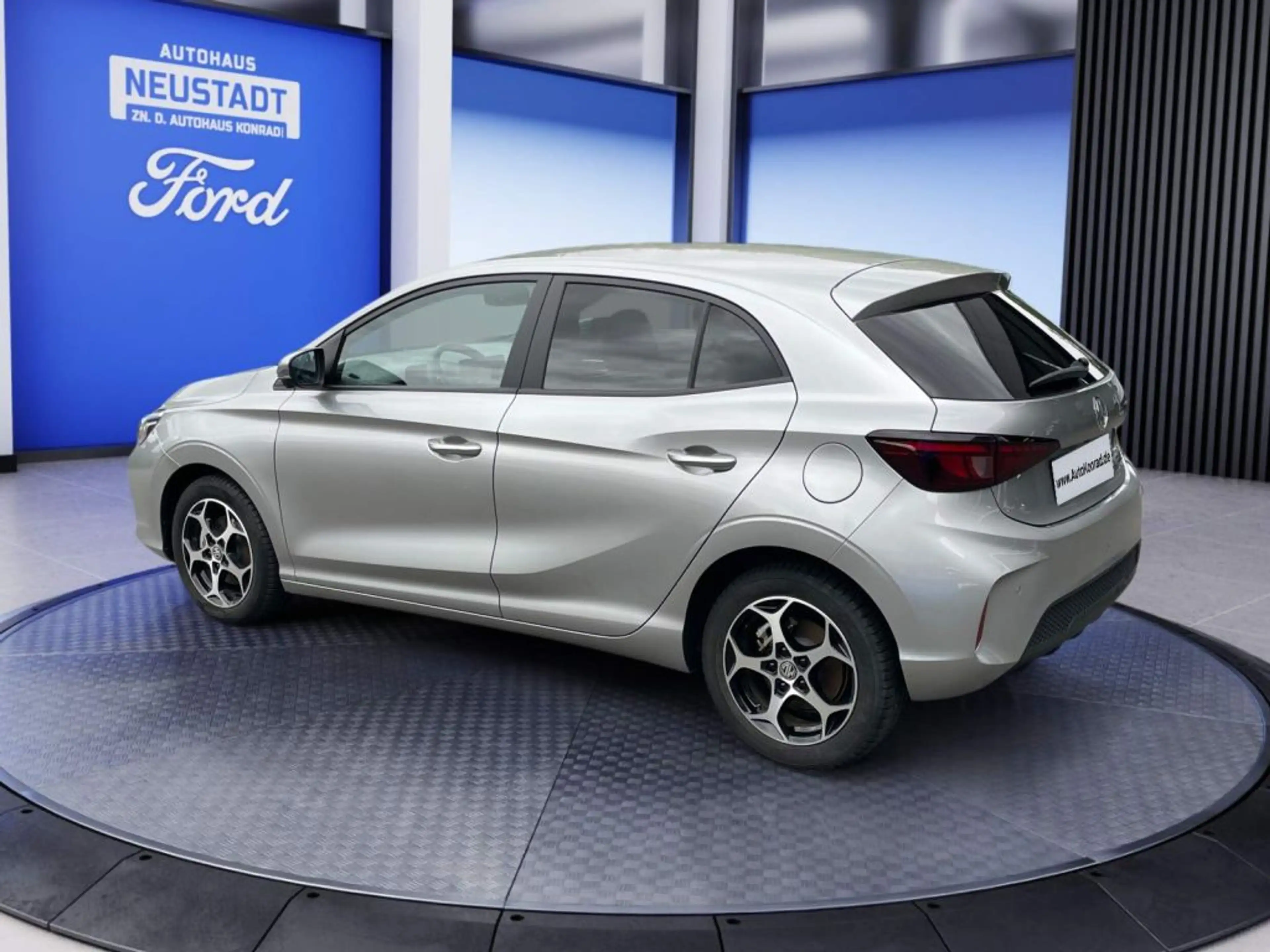 MG MG3 3 Hybrid+ Luxury — photo 4