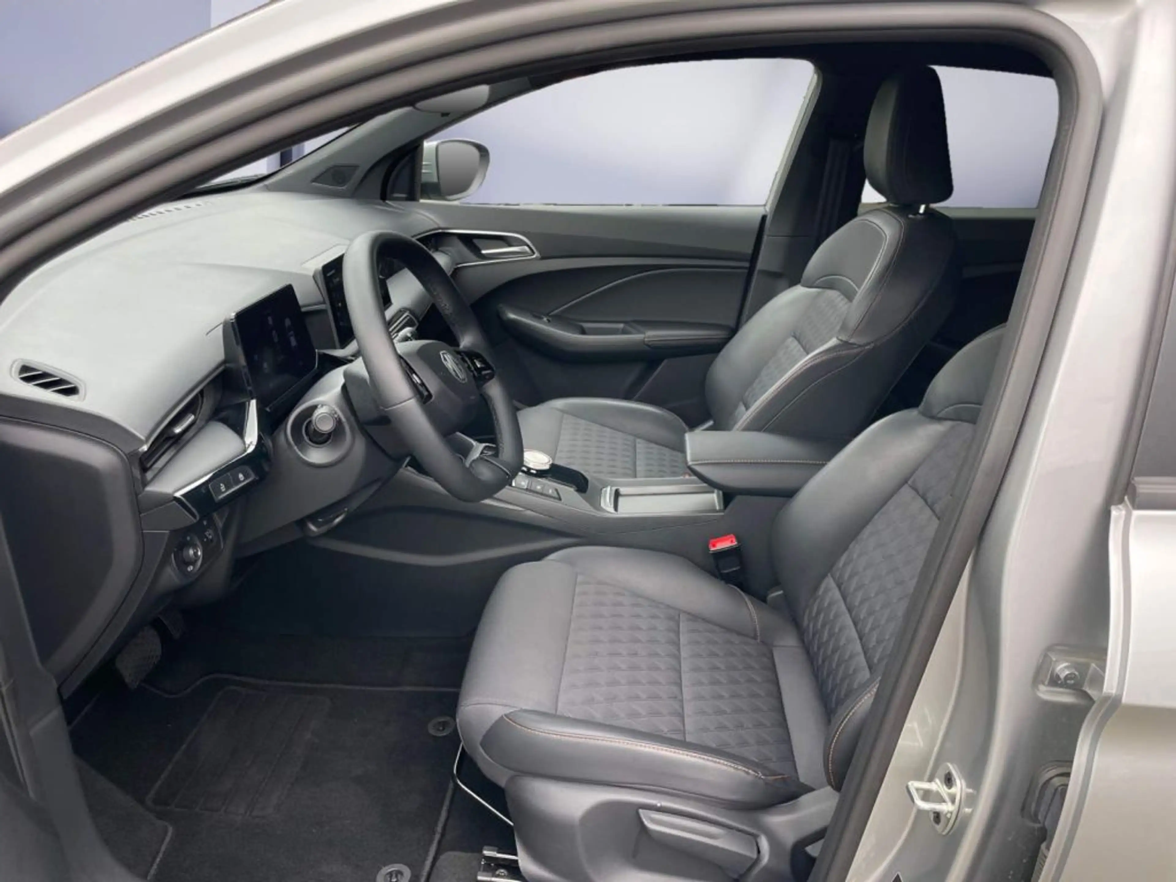 MG MG3 3 Hybrid+ Luxury — photo 8