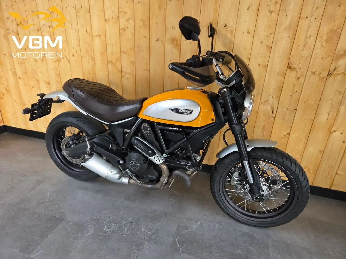 Ducati Scrambler CLASSIC Geel - 2