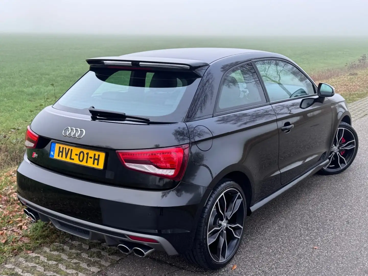 Audi S1 2.0 TFSI QUATTRO / UNIEKE AUTO / 61DKM / 2018 Negro - 2