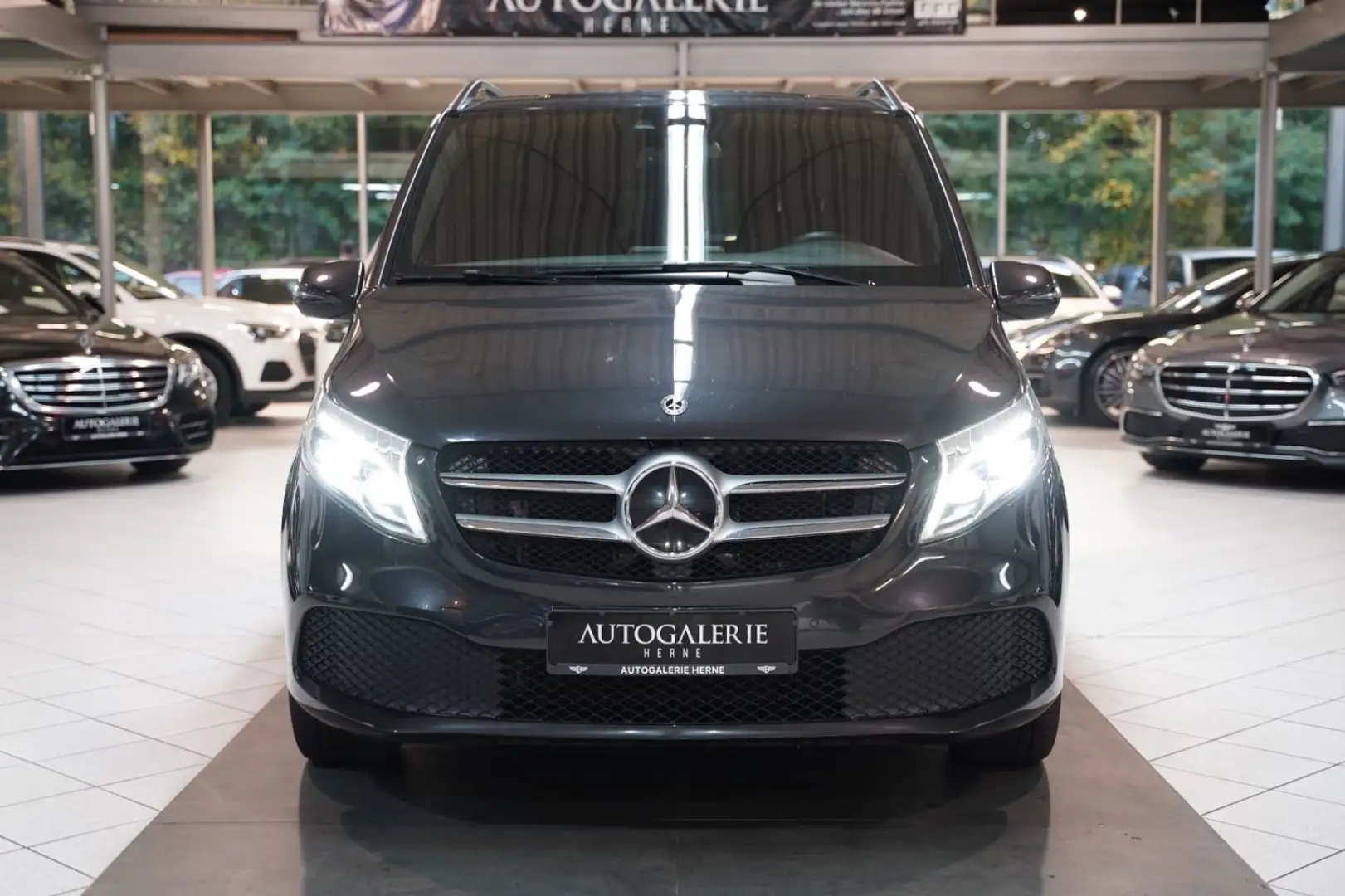 Mercedes-Benz V 300 d EDITION 4MATIC*LANG*7SITZE*DIST*LED*TOTW Grau - 2