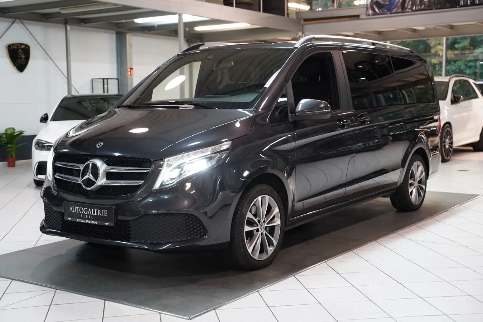 Mercedes-Benz V 300 d EDITION 4MATIC*LANG*7SITZE*DIST*LED*TOTW Grau - 1
