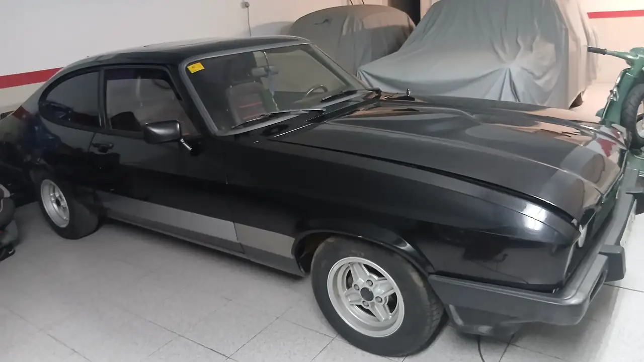 Ford Capri coche original con los asientos originales, foto 2