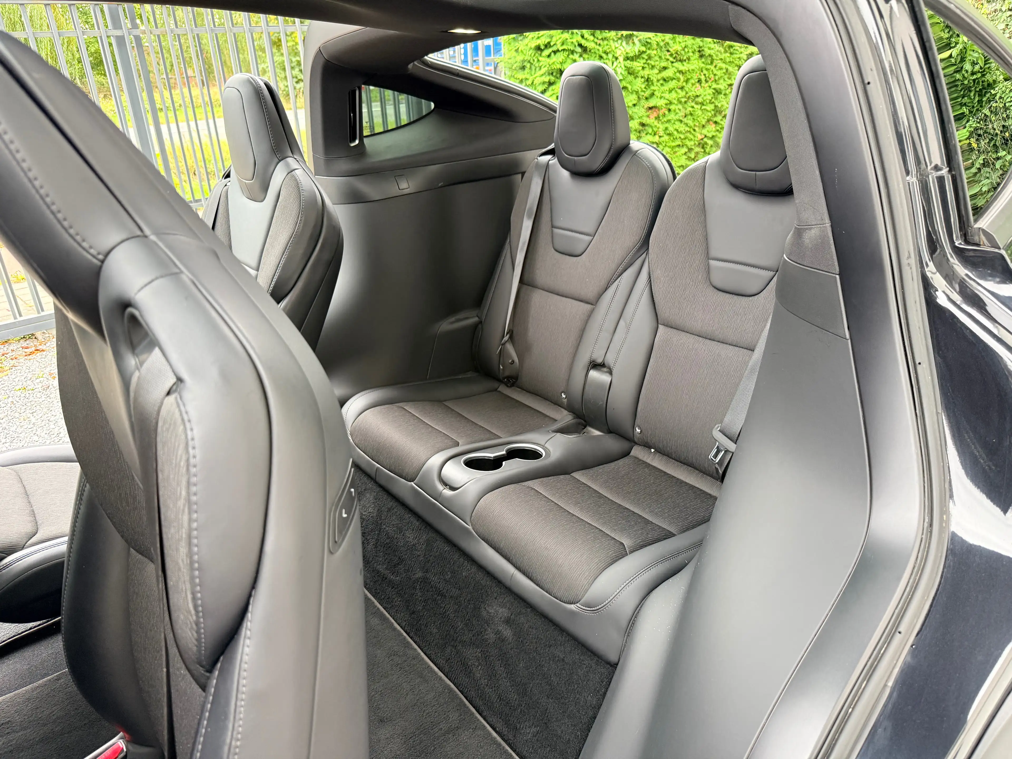 Tesla Model X Model X 100 kWh Dual Motor — photo 13