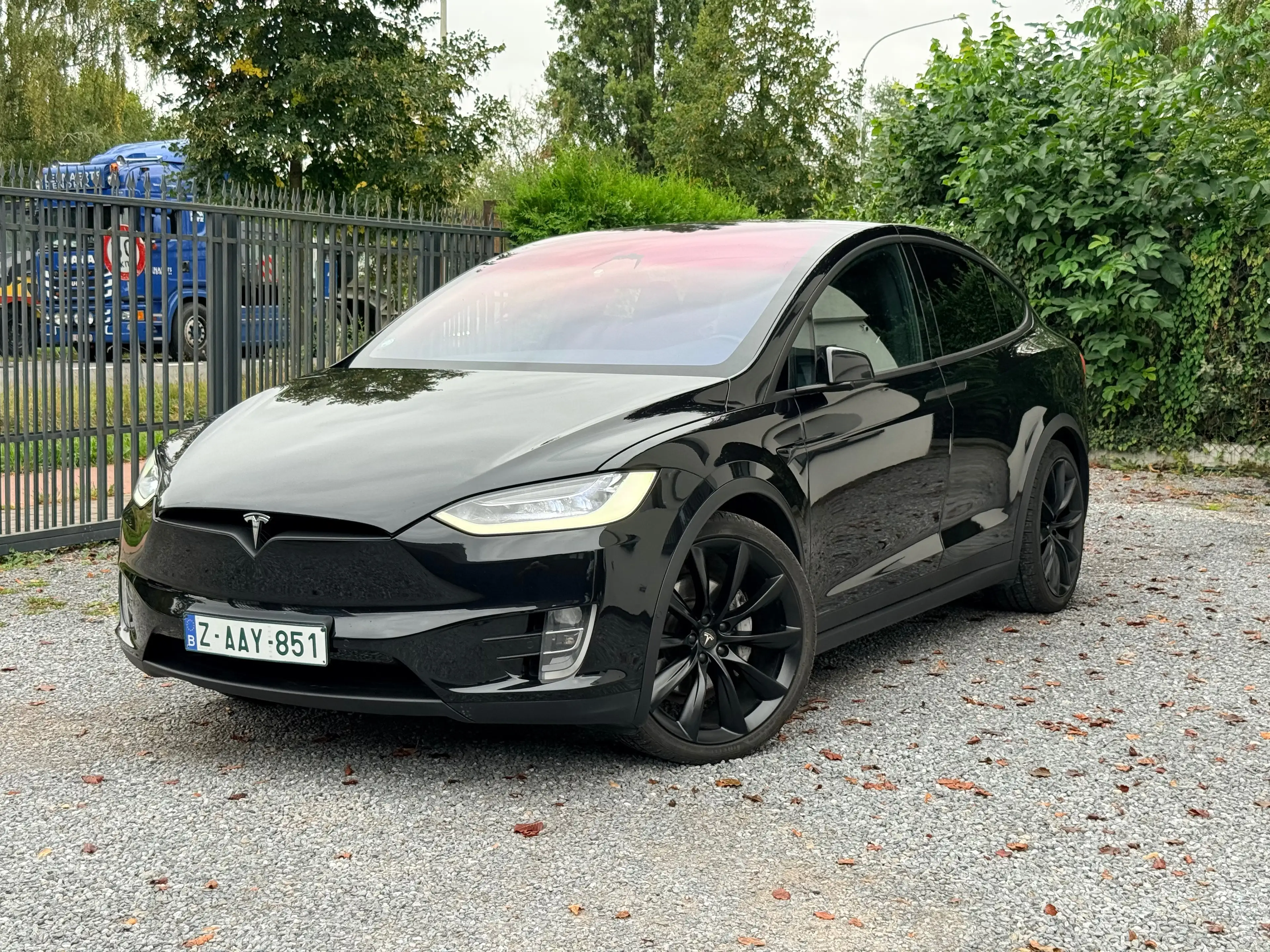 Tesla Model X Model X 100 kWh Dual Motor — photo 2