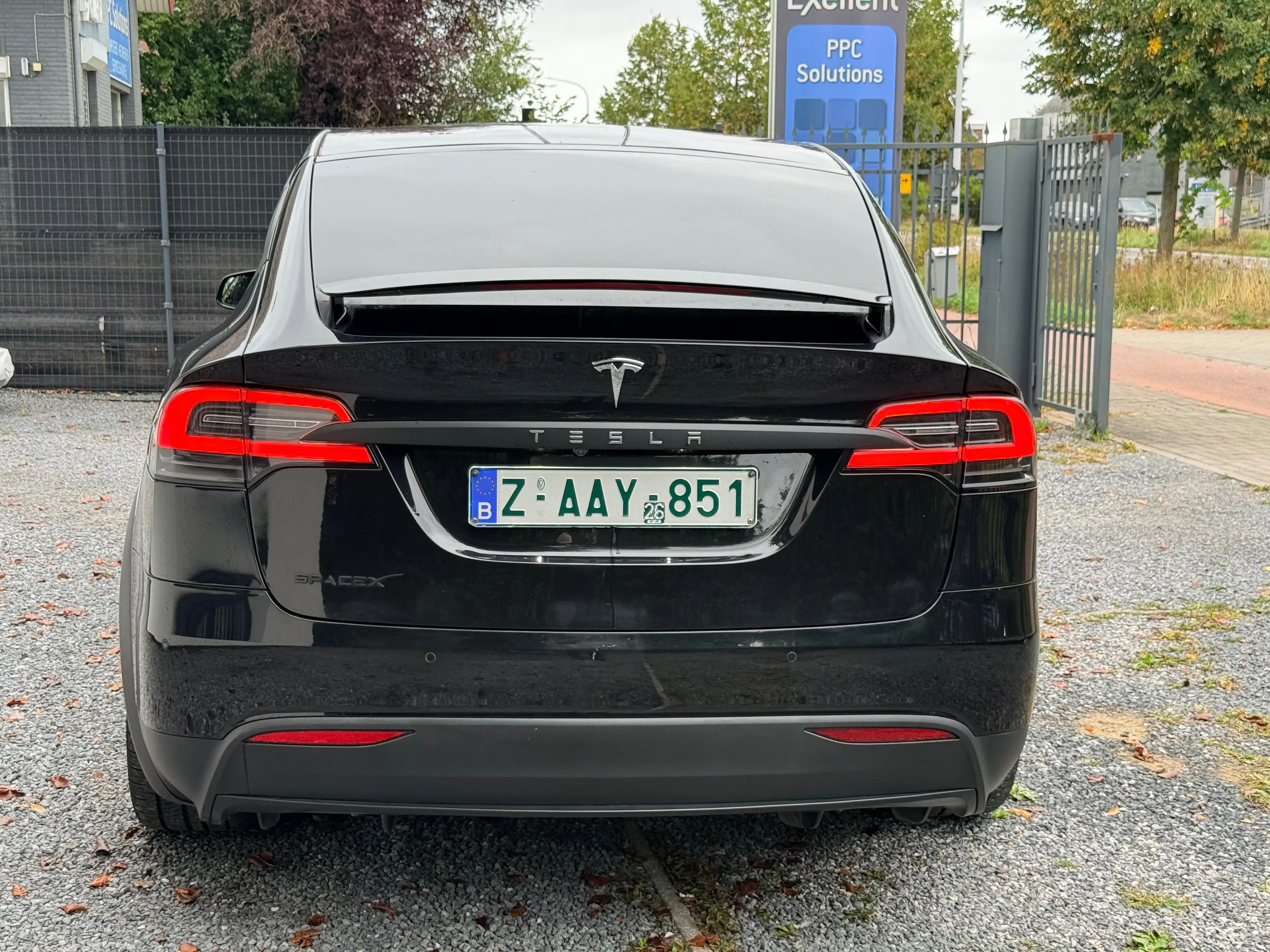 Tesla Model X Model X 100 kWh Dual Motor — photo 6