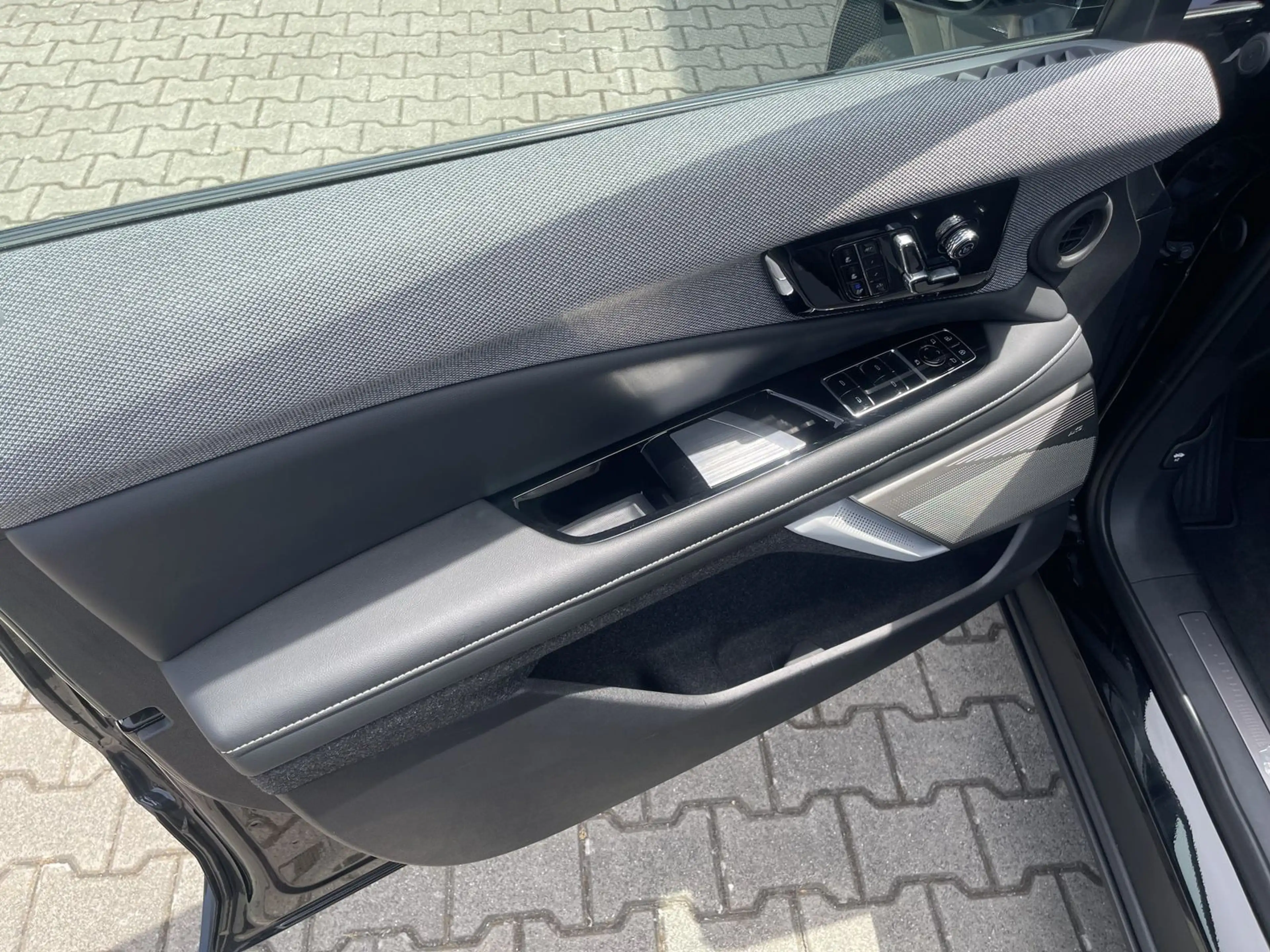 Cadillac Optiq Premium Sport 500e AWD — photo 8