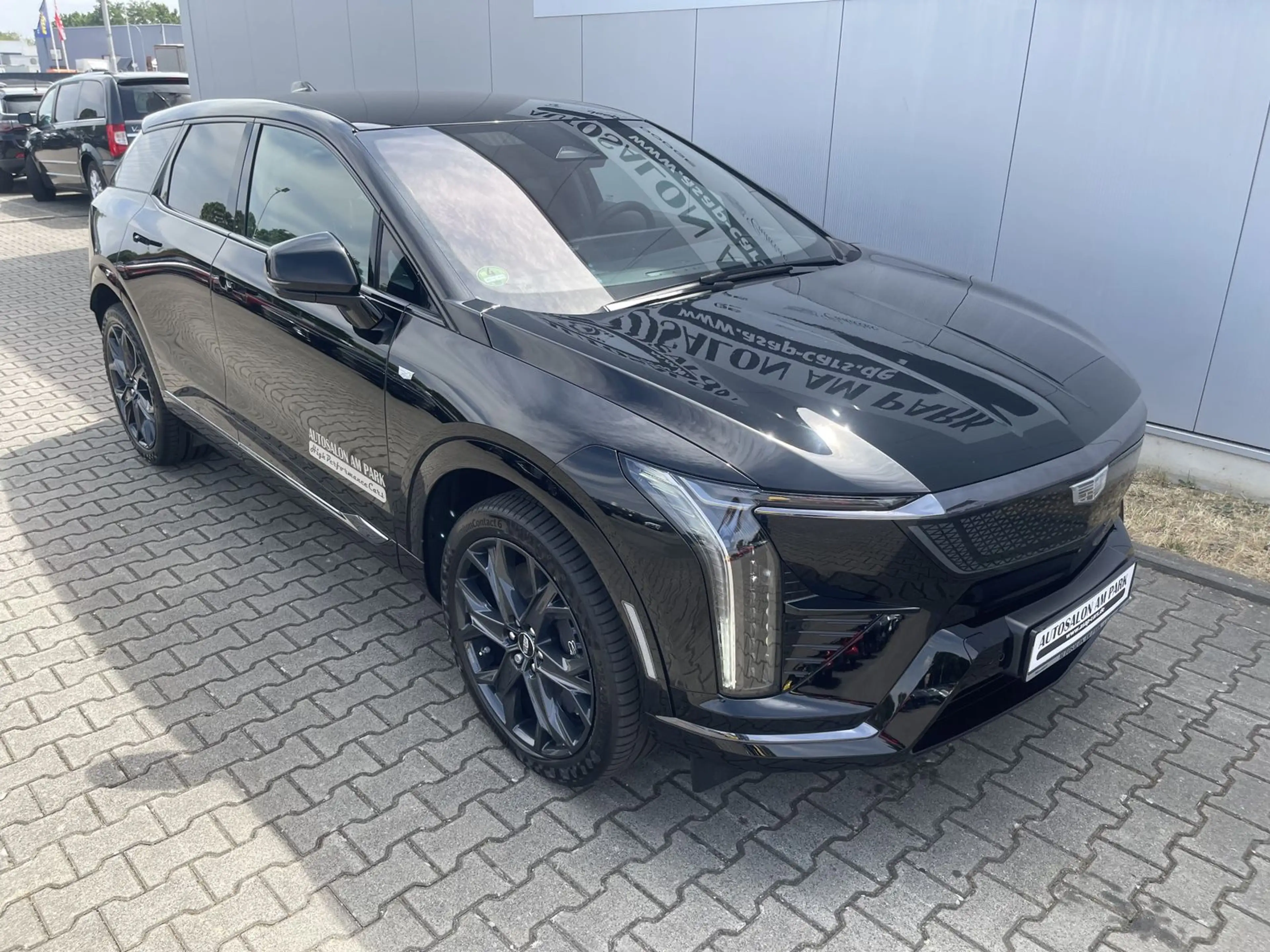 Cadillac Optiq Premium Sport 500e AWD — photo 19