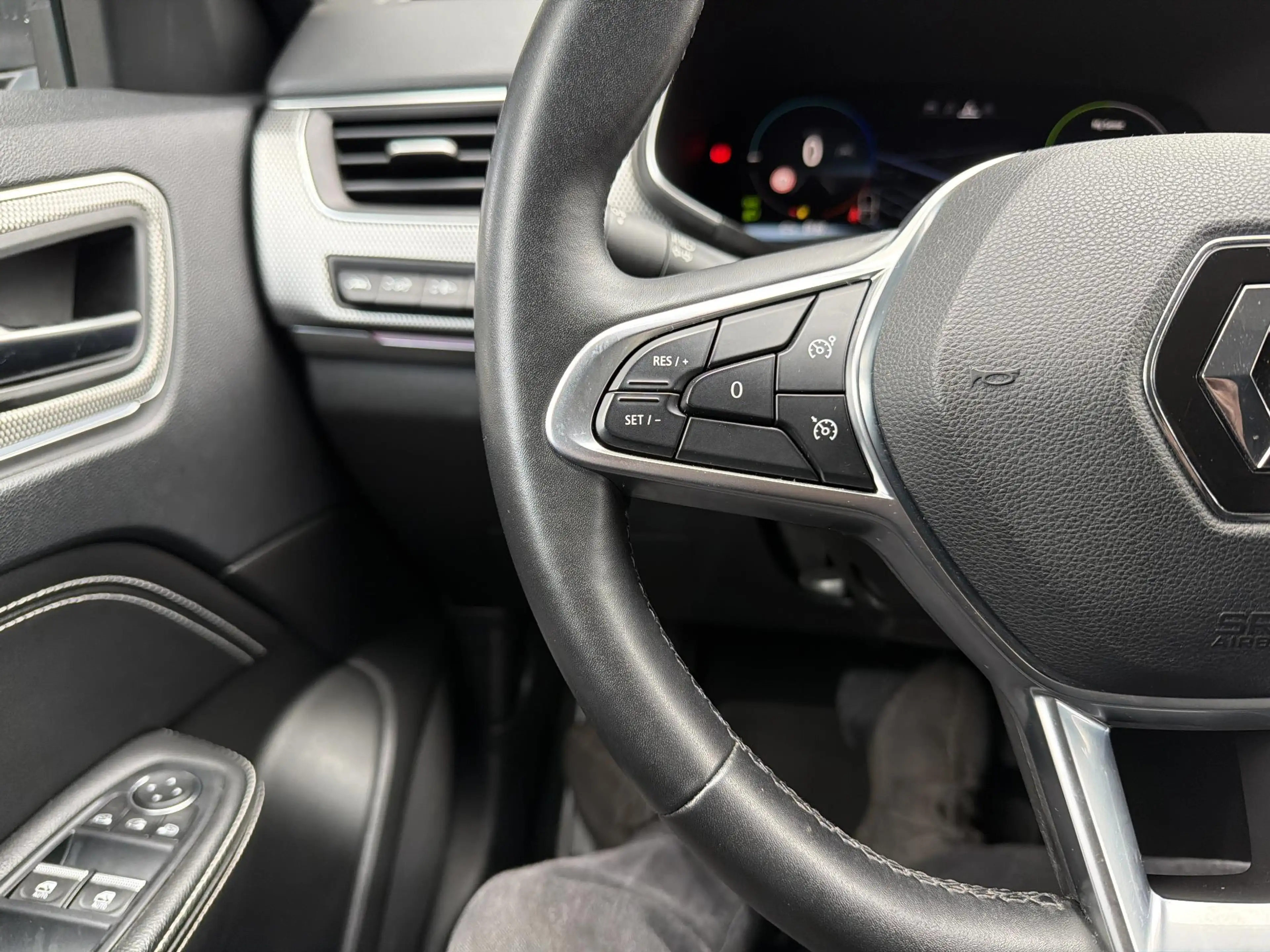 Renault Arkana 1.6 E-Tech hybrid 145 techno | € 10.700,- NETTO! | — photo 10