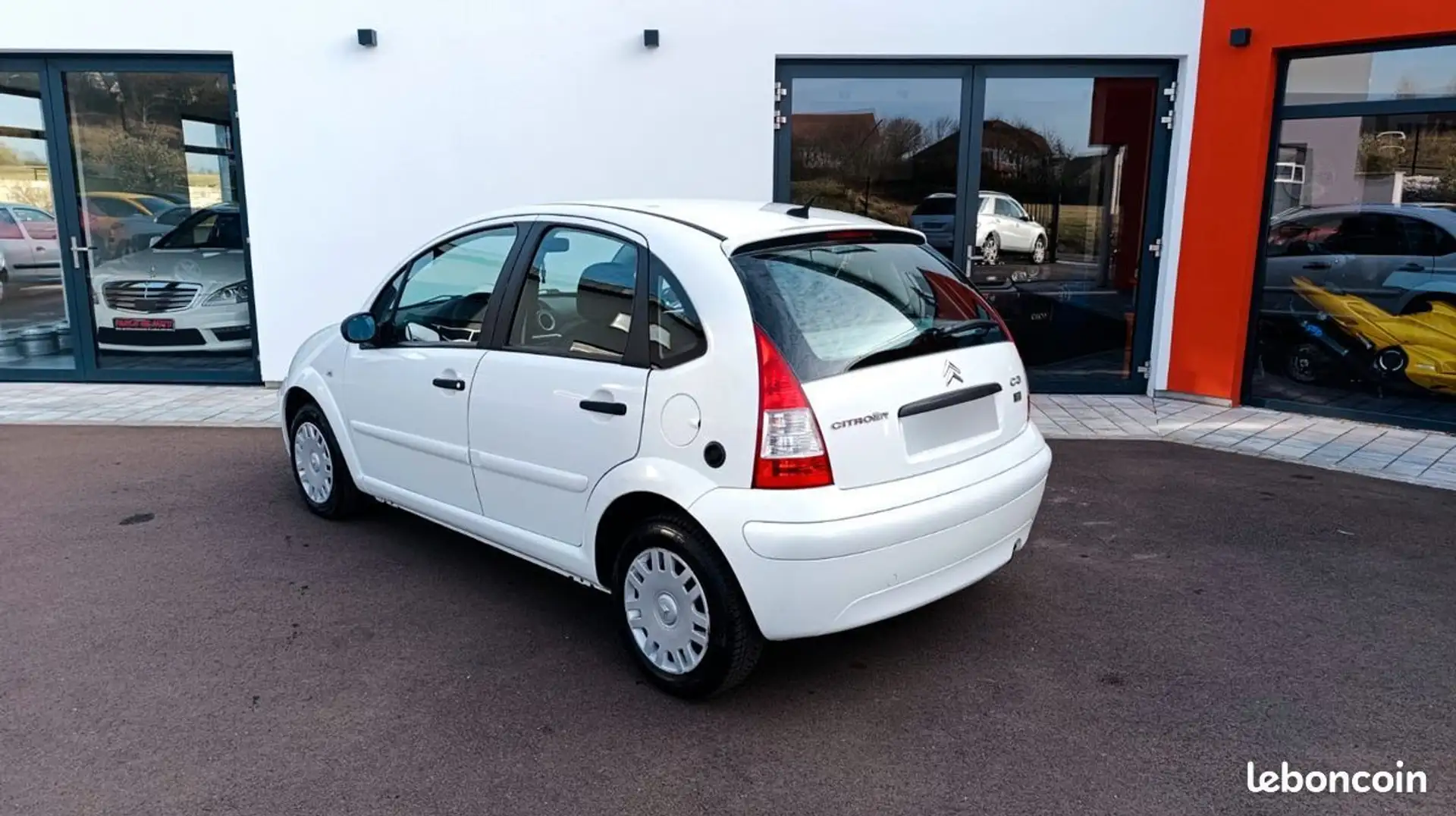 Citroen C3 Citroën 1.4i Phase 2 GNV 75ch Crit'air 1 Blanc - 2