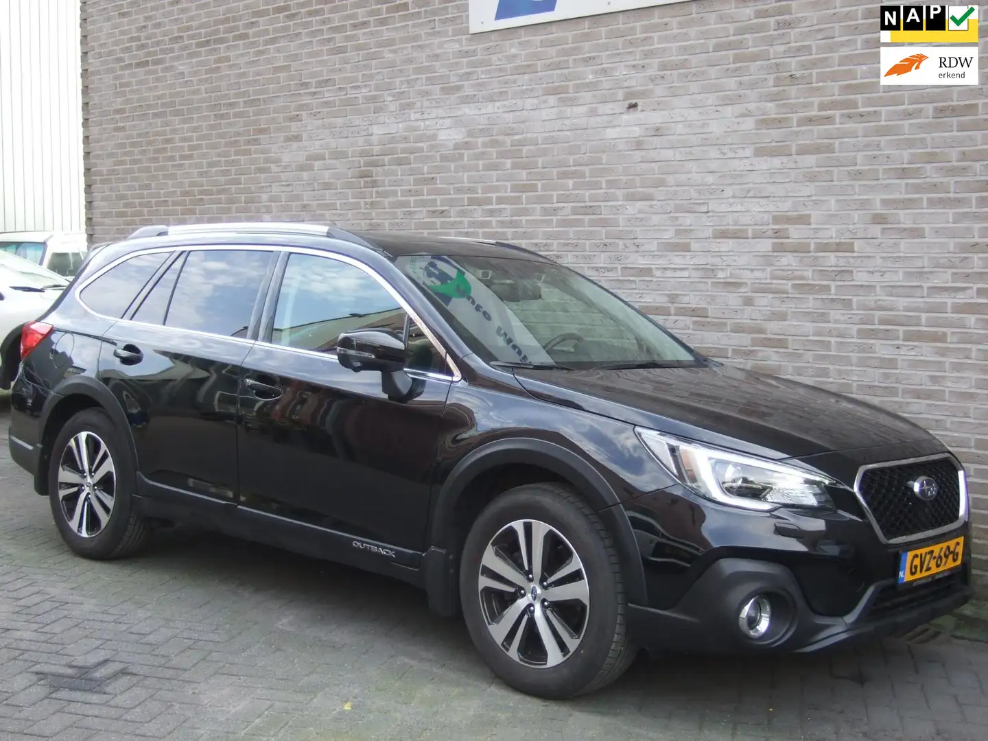 Subaru OUTBACK 2.5i Premium - 1e eig! - Dealer onderhouden - Lede Zwart - 1