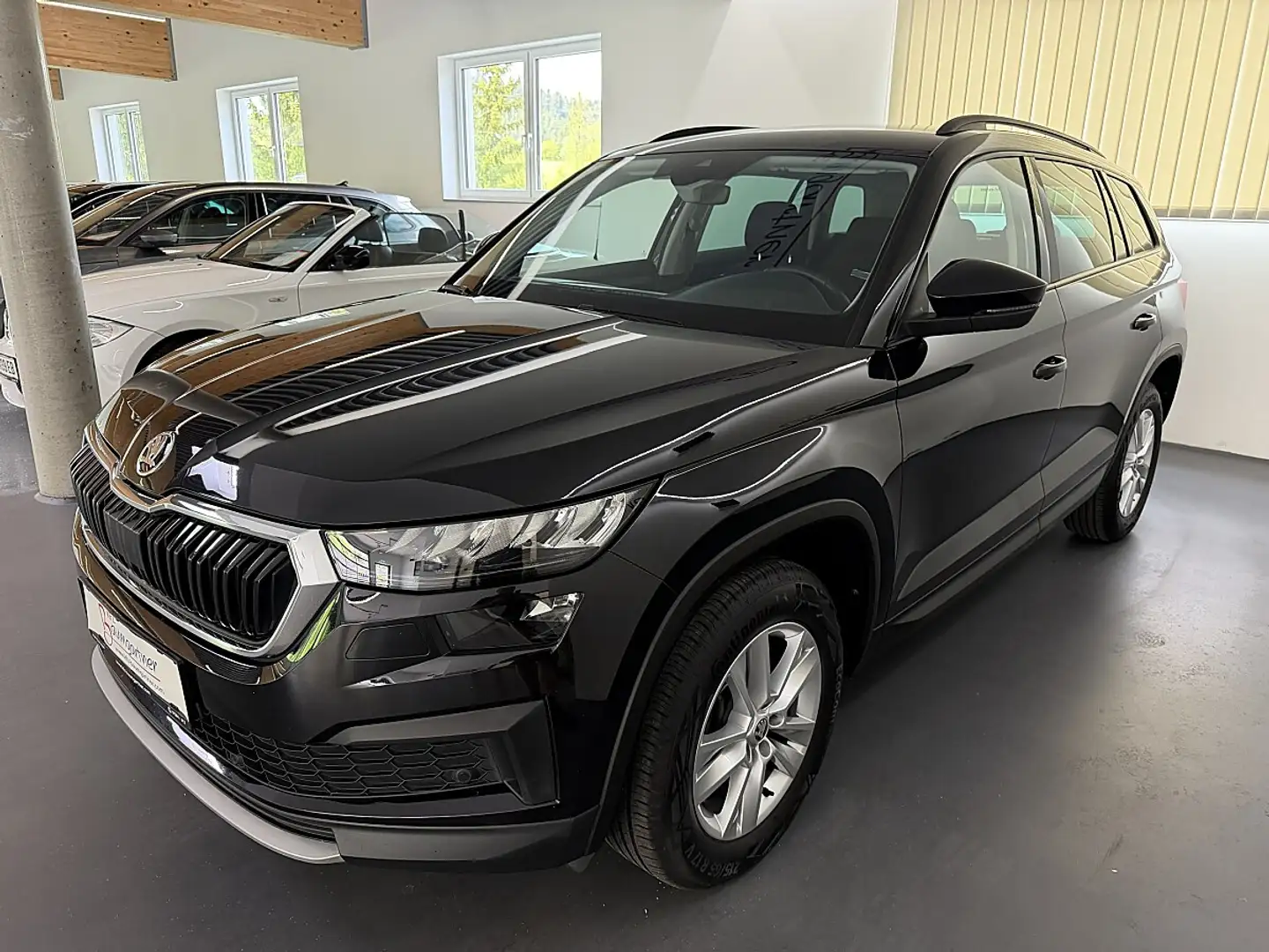 Skoda Kodiaq 2,0TDI DSG *LED*NAVI*ACC*AHK*Sitzheizung*Rückfa... Schwarz - 2