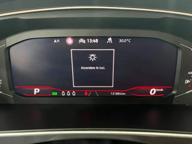 Volkswagen Tiguan view 11