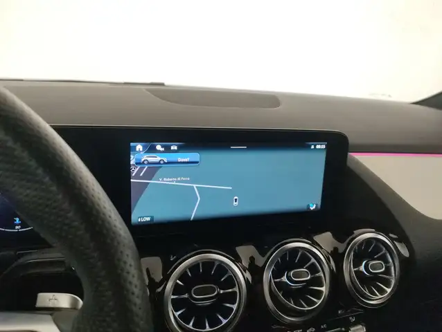 Mercedes-Benz Gla Class view 12