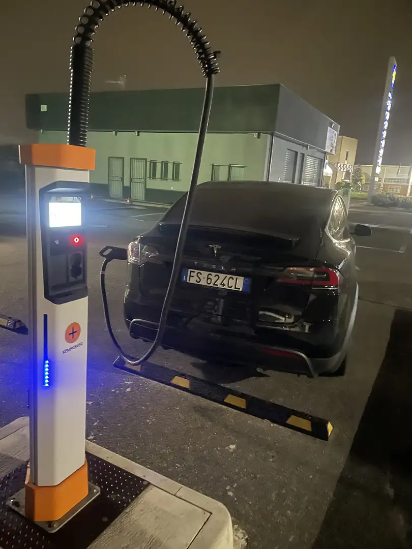 Tesla Model X 100 D - 2