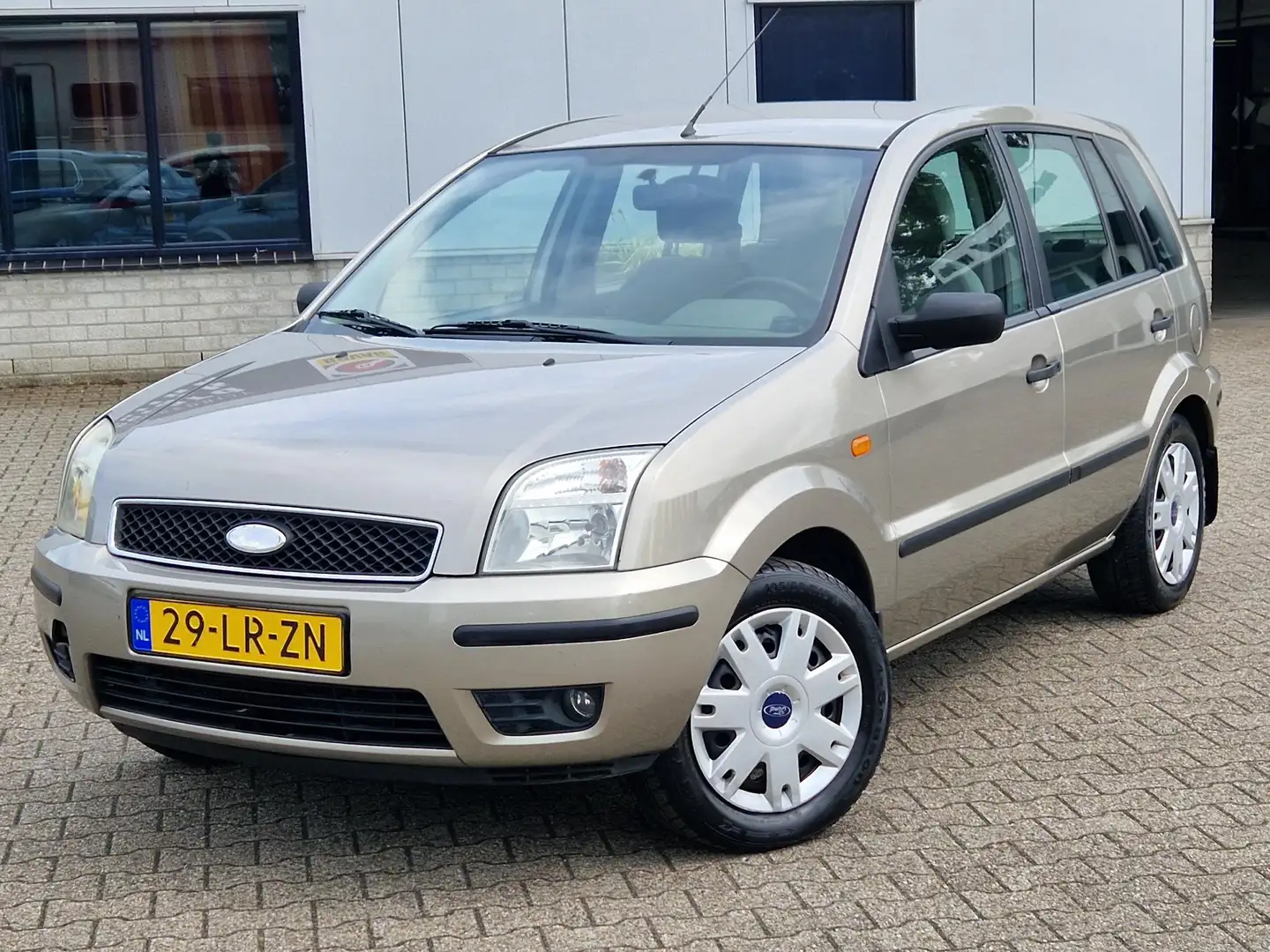 Ford Fusion 1.4-16V Luxury AIRCO ELEK. RAMEN Szary - 2