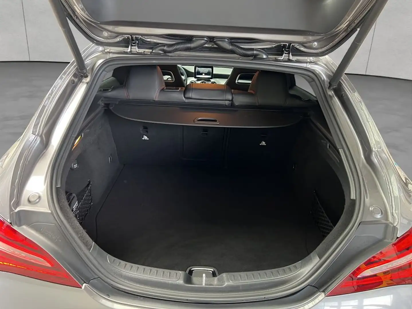 Mercedes-Benz CLA 200 CLA Grijs - 2