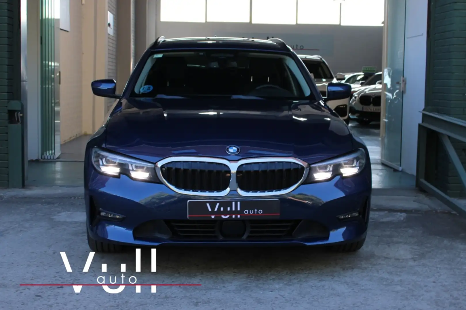 BMW 320 320dA xDrive Touring Azul - 2