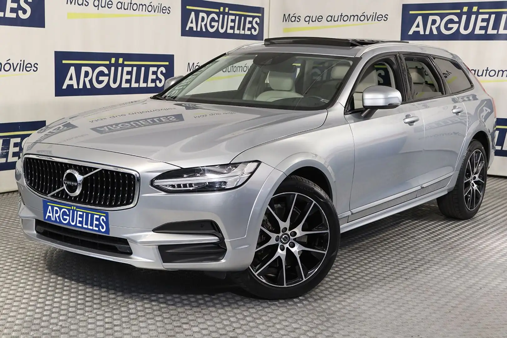 Volvo V90 Cross Country 2.0 AWD T5 Aut Plateado - 1
