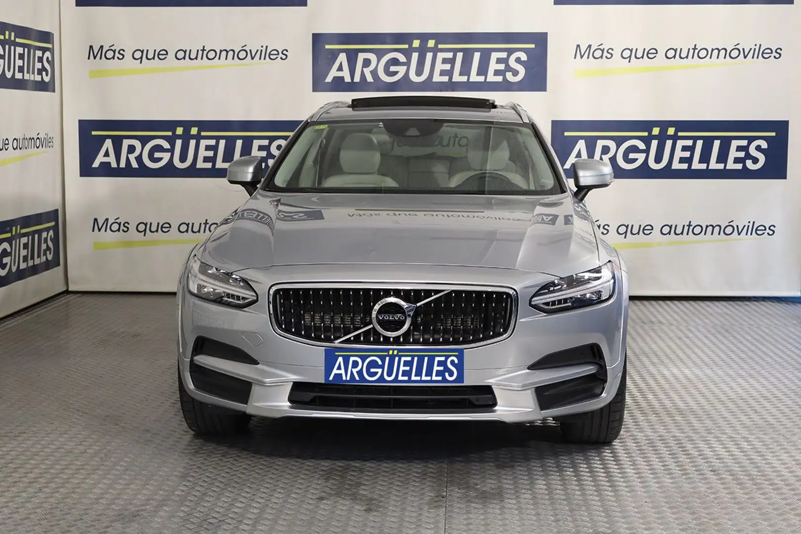 Volvo V90 Cross Country 2.0 AWD T5 Aut Plateado - 2