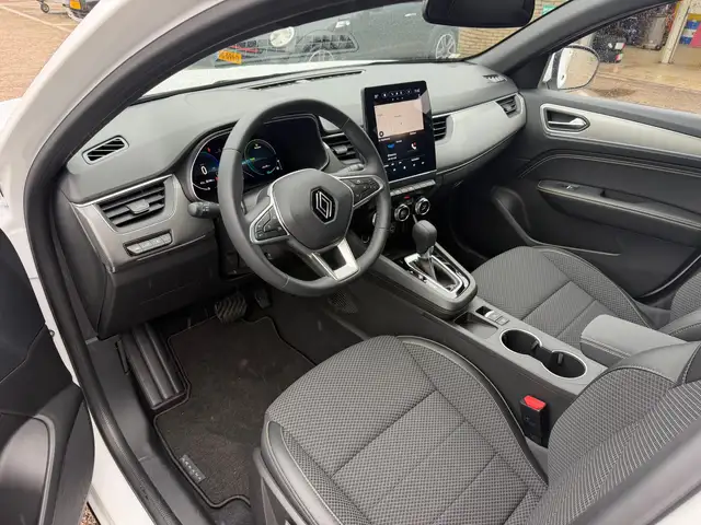 Renault Arkana view 2