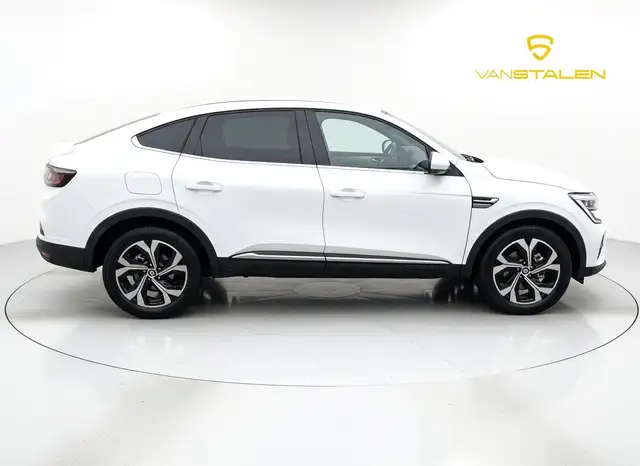 Renault Arkana view 11