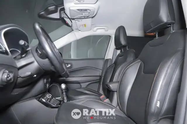 Jeep Compass view 9