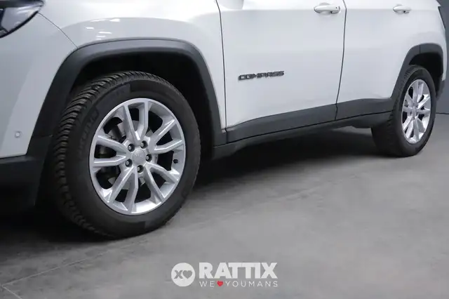 Jeep Compass view 4