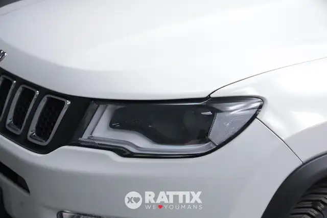 Jeep Compass view 3