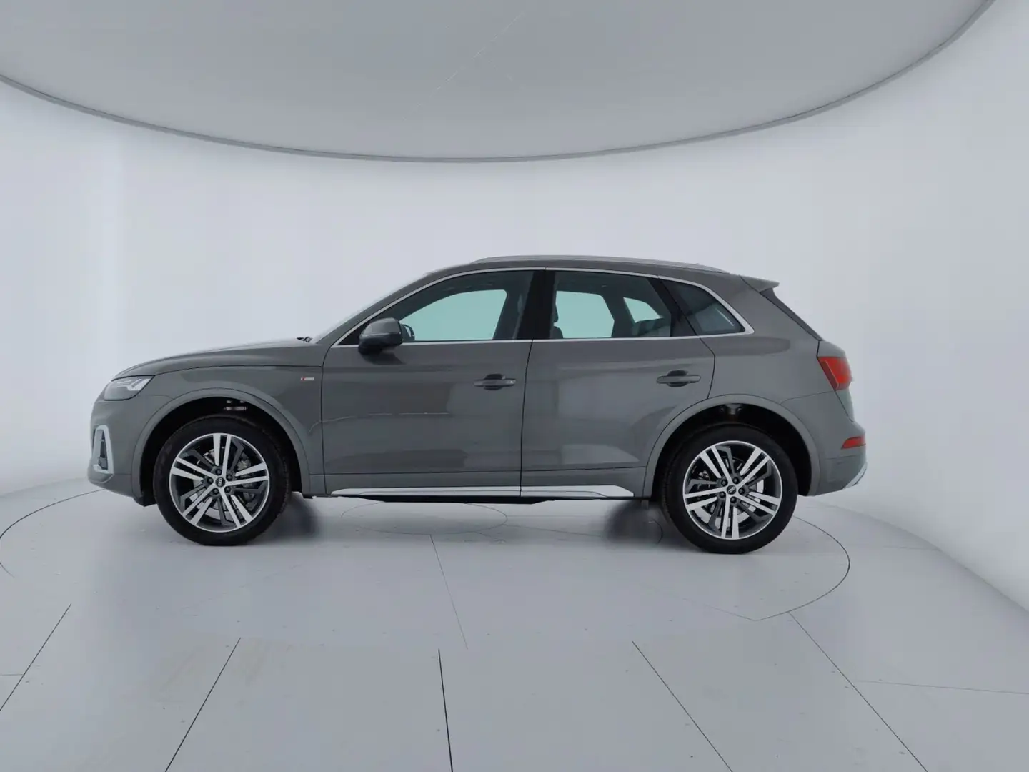 Audi Q5 40 TDI 204 CV quattro S tronic S line Plus Grigio - 2