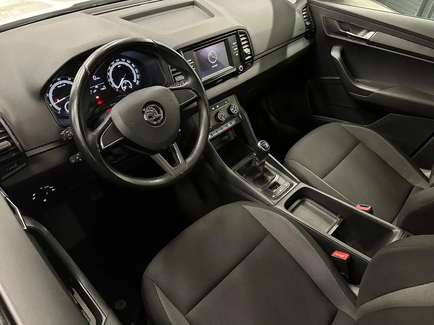 Skoda Karoq 1.0 TSI Ambition / Trekhaak / Stoel-Verwarming / A Blanc - 2