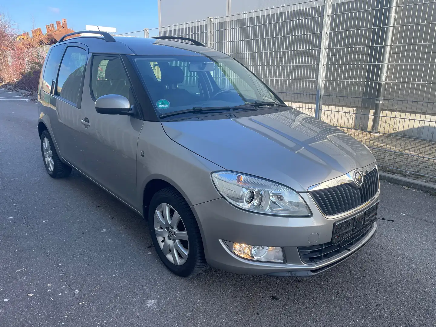 Skoda Roomster Ambition Grau - 2